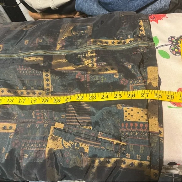 Lavon Vintage Women’s Windbreaker - Picture 7 of 8